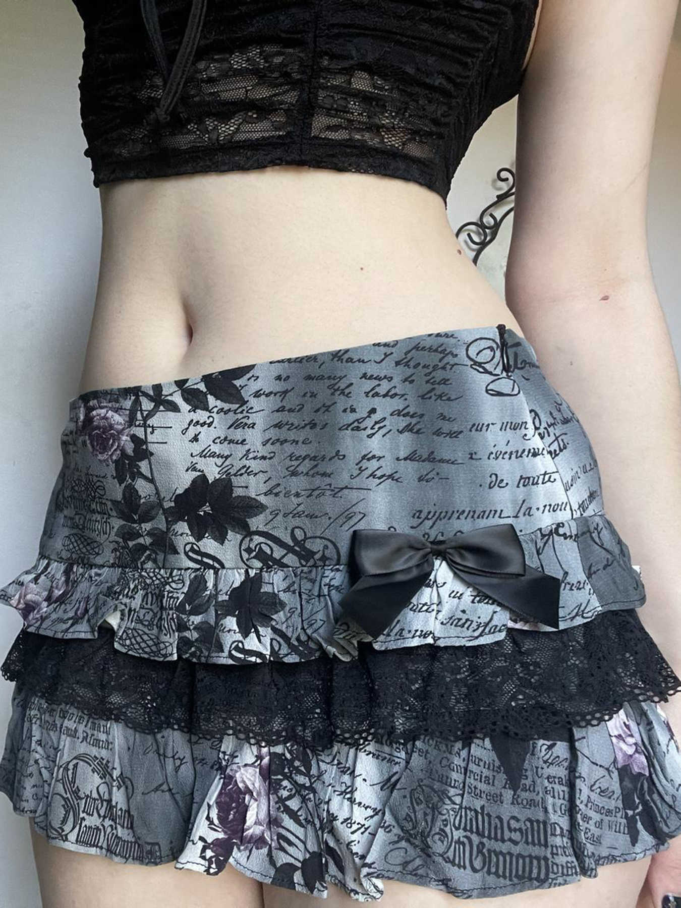 Y2K Bow Dark Grunge Cake Skirt - Image 2