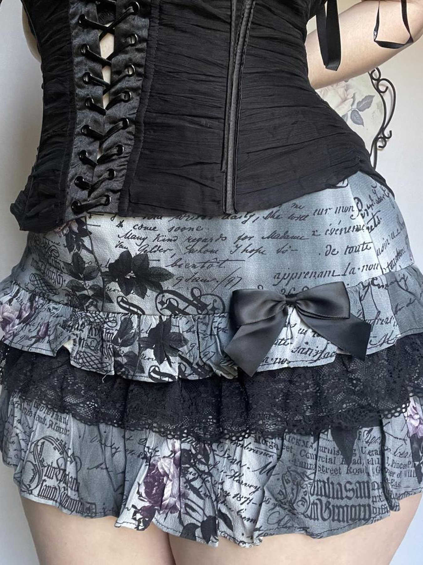 Y2K Bow Dark Grunge Cake Skirt - Image 4