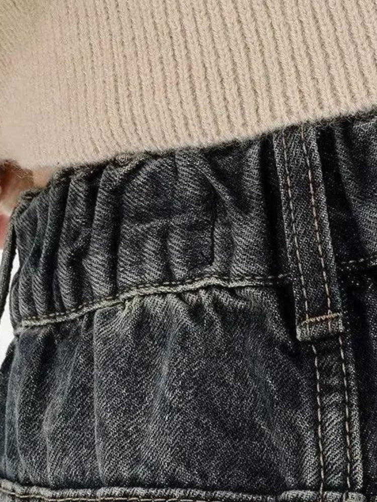 Y2K Distressed Pocket Barrel Jeans - Image 6