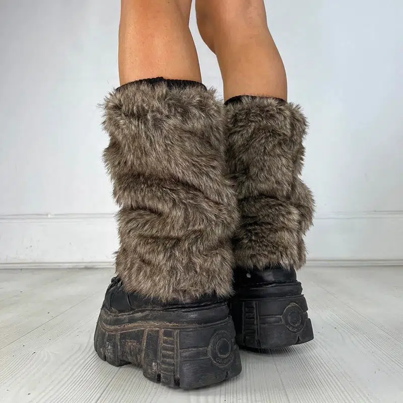 Y2K Grunge Faux Fur Leg Warmers - Image 3