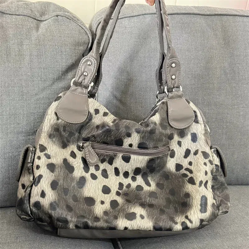 Y2K Leopard Faux Fur Bag - Image 3