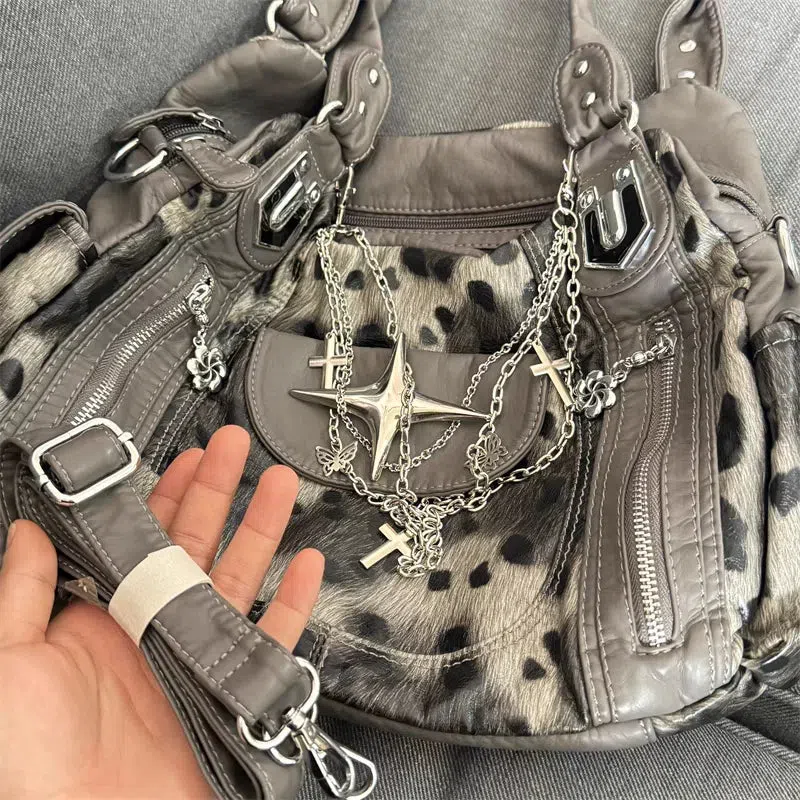 Y2K Leopard Faux Fur Bag - Image 4