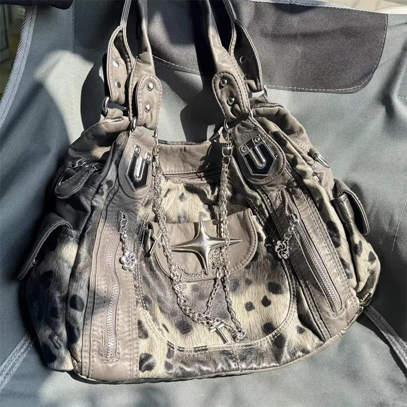 Y2K Leopard Faux Fur Bag - Image 5