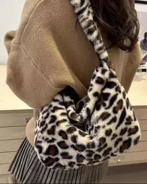 Y2K Plush Leopard Crossbody Bag - Image 10
