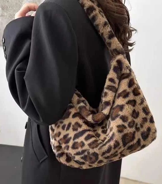Y2K Plush Leopard Crossbody Bag - Image 2