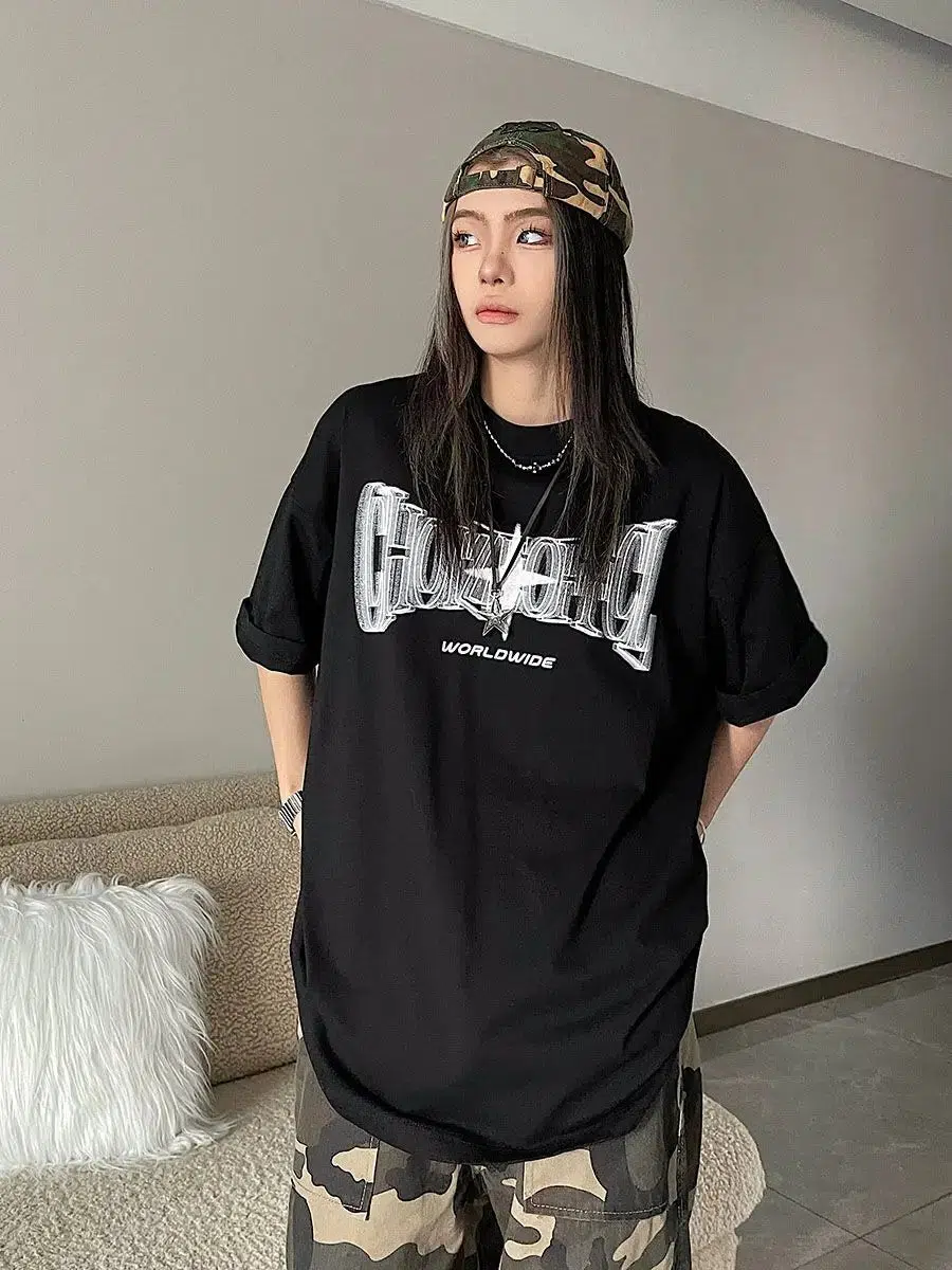 Y2K Shiny Star Worldwide Tee - Image 6
