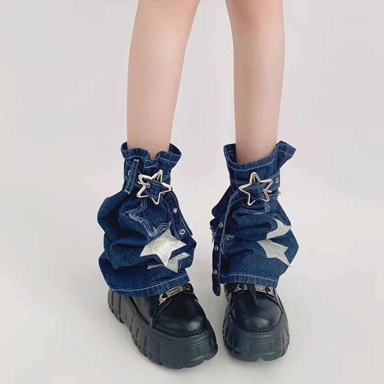 Y2K Star Denim Leg Warmer - Image 2