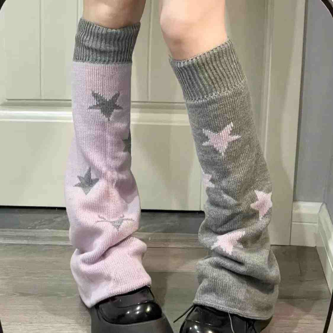Y2K Star Knitted Leg Warmers - Image 3