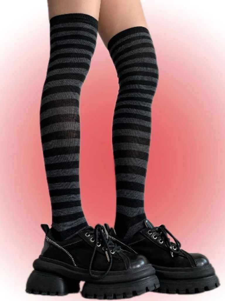 Y2K Striped Knee-high Stockings - Image 4