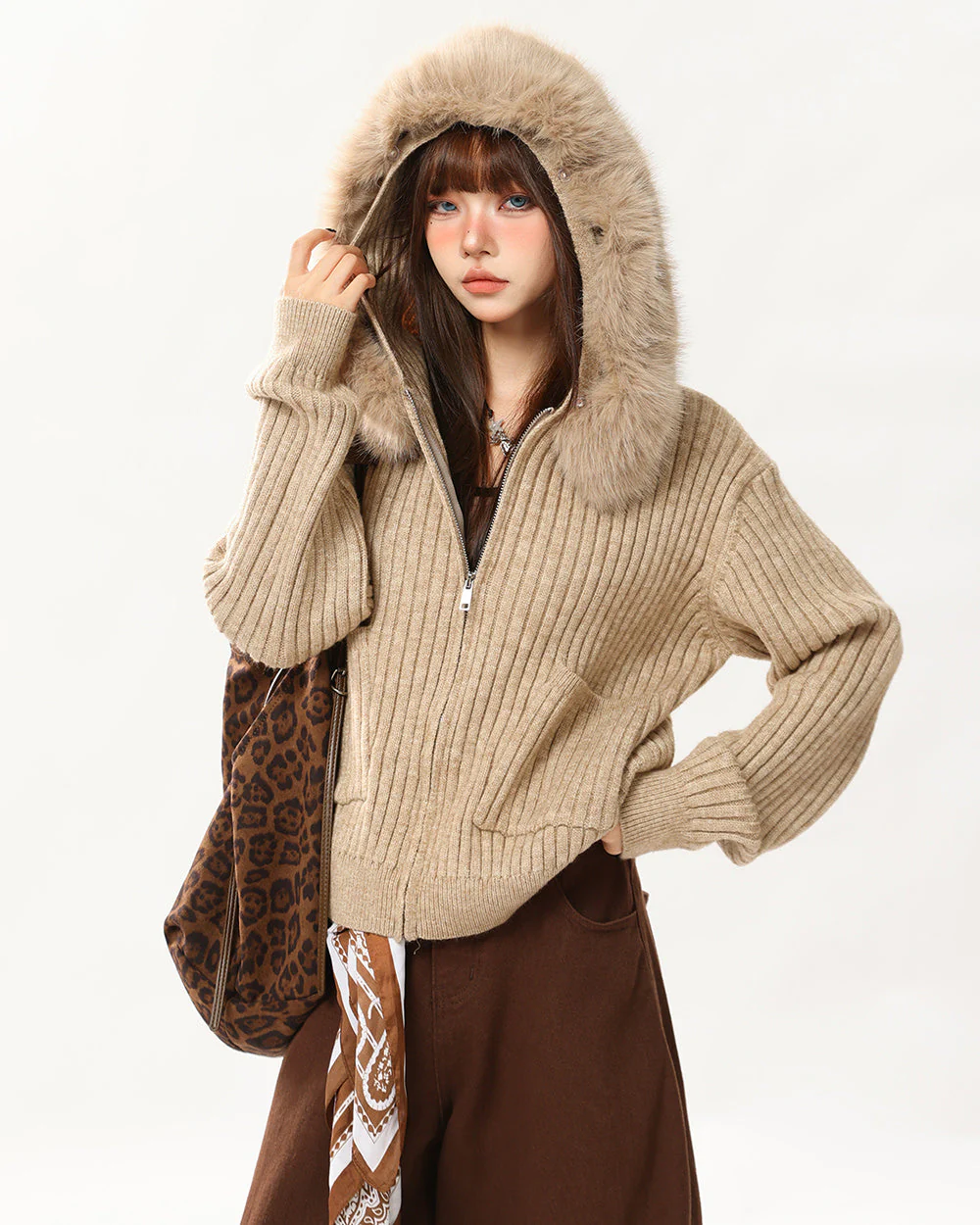 Y2K Style Fur Trim Zip Hoodie - Image 5