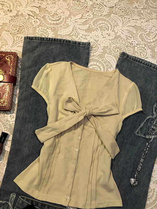 Yellow Bow Tie V-neck T-shirt - Image 3